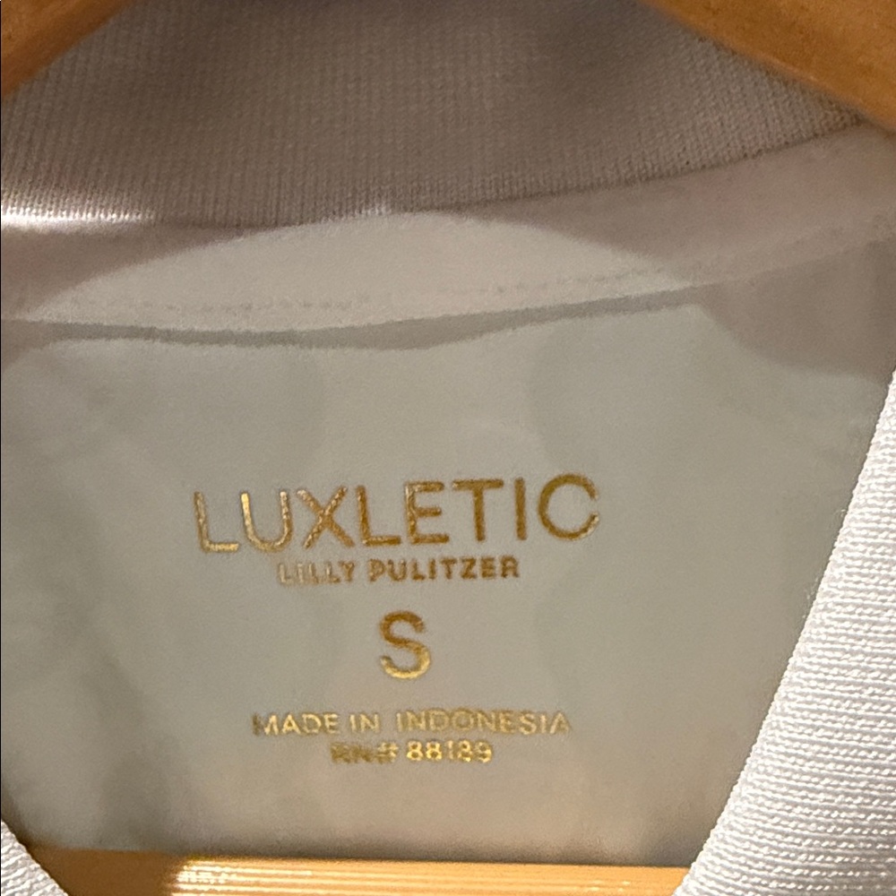 Lilly Pulitzer White Luxletic Active Top with Gold Logo - Picture 2 of 2